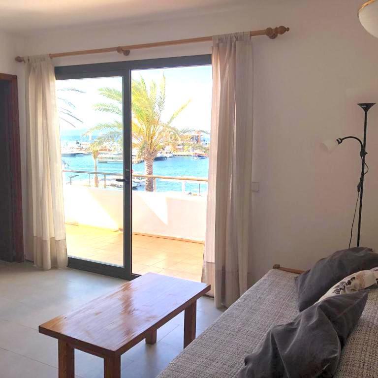Apartamentos Mar I Vent Puerto De La Savina  Exterior photo