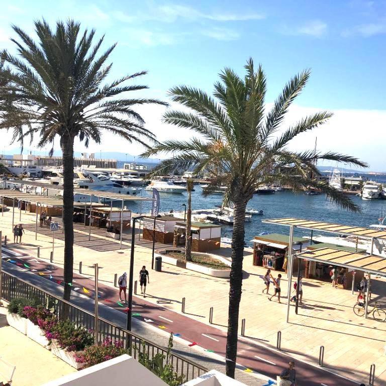 Apartamentos Mar I Vent Puerto De La Savina  Exterior photo