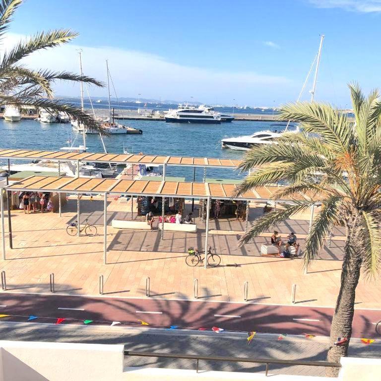 Apartamentos Mar I Vent Puerto De La Savina  Exterior photo